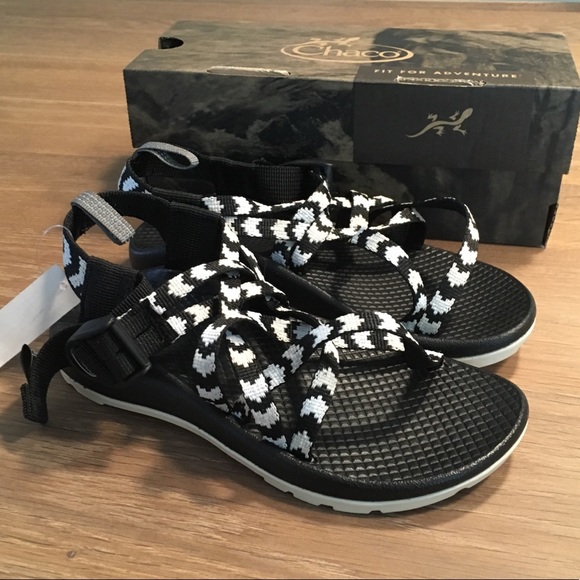 New w/box Chaco Kids Sandals Toddler size 12 - Picture 2 of 6